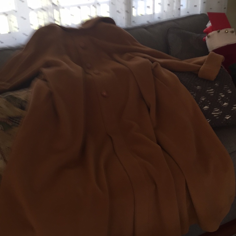 Coat - Picture 2 of 4